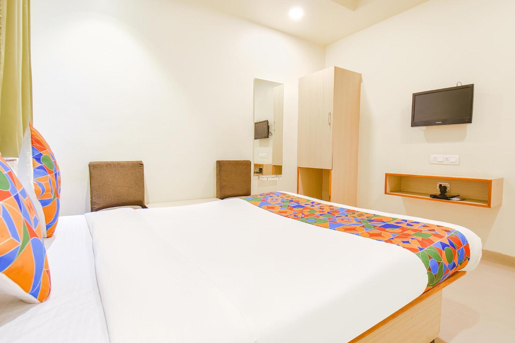 Fabhotel Ananta Sagar - Nr Pheonix Mall 浦那 外观 照片