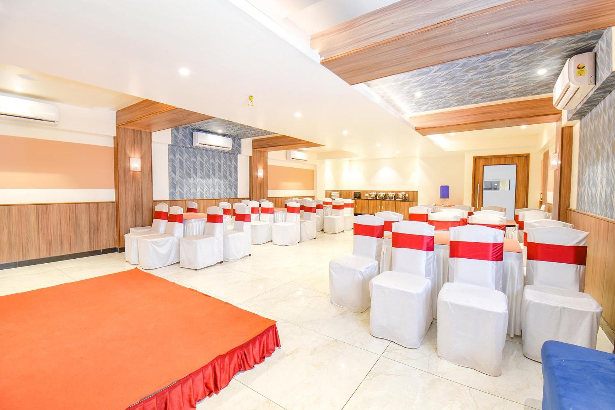 Fabhotel Ananta Sagar - Nr Pheonix Mall 浦那 外观 照片